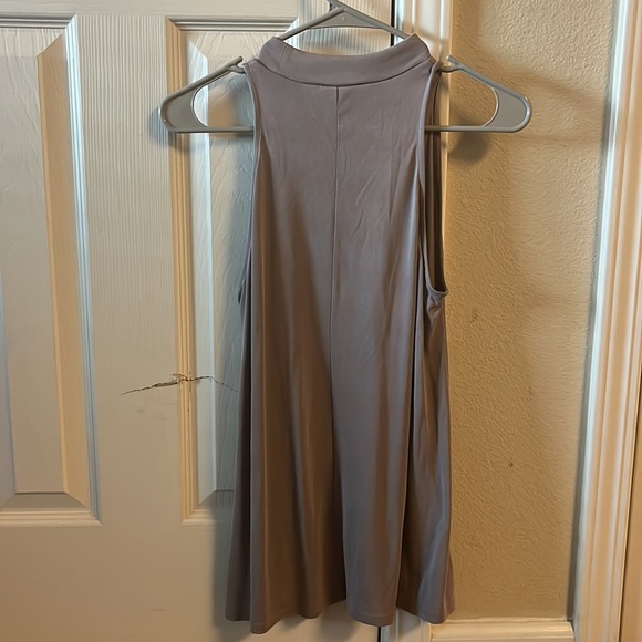 Silence & Noise Tank top - Picture 4 of 4